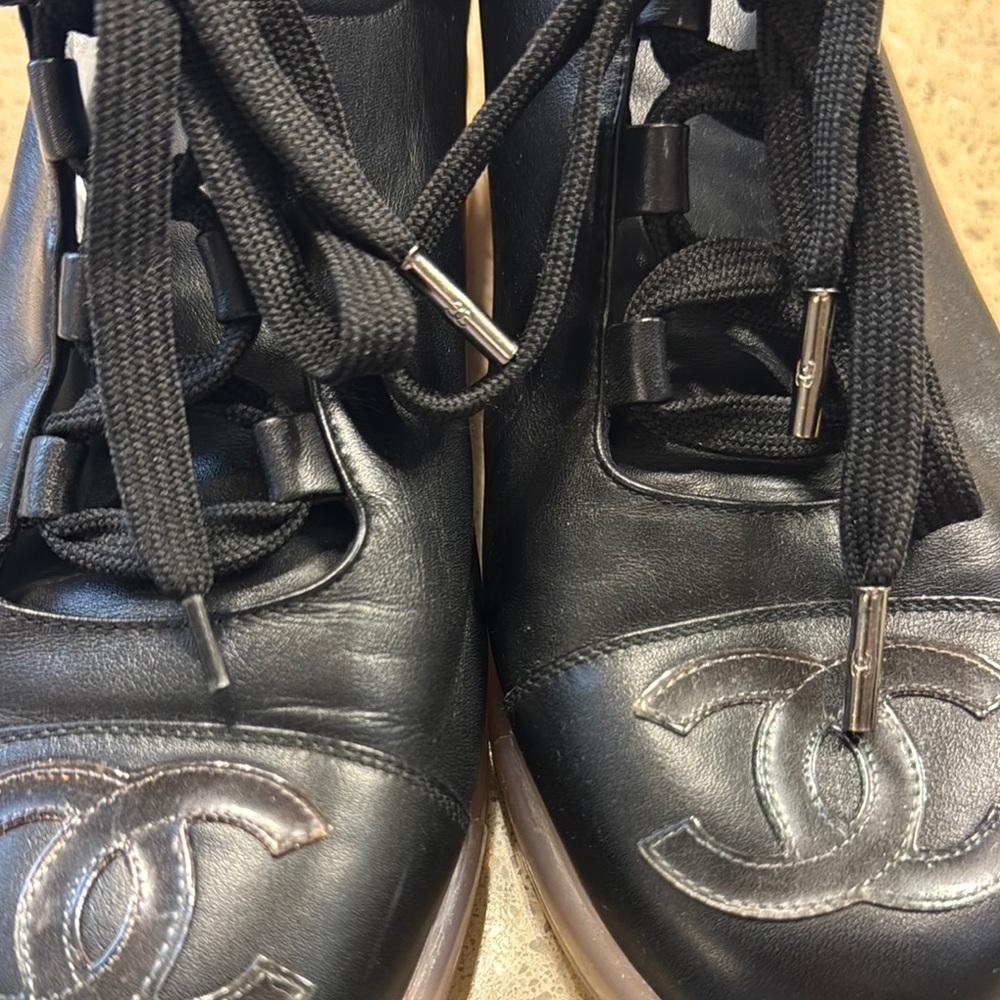 Chanel Interlocking Cc Lambs Leather Sneakers - image 6